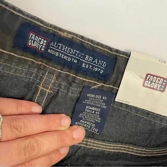 Vintage Y2K Deadstock Faded Cory Denim Cargo Shorts Jorts Size 40 Baggy - Picture 4 of 7